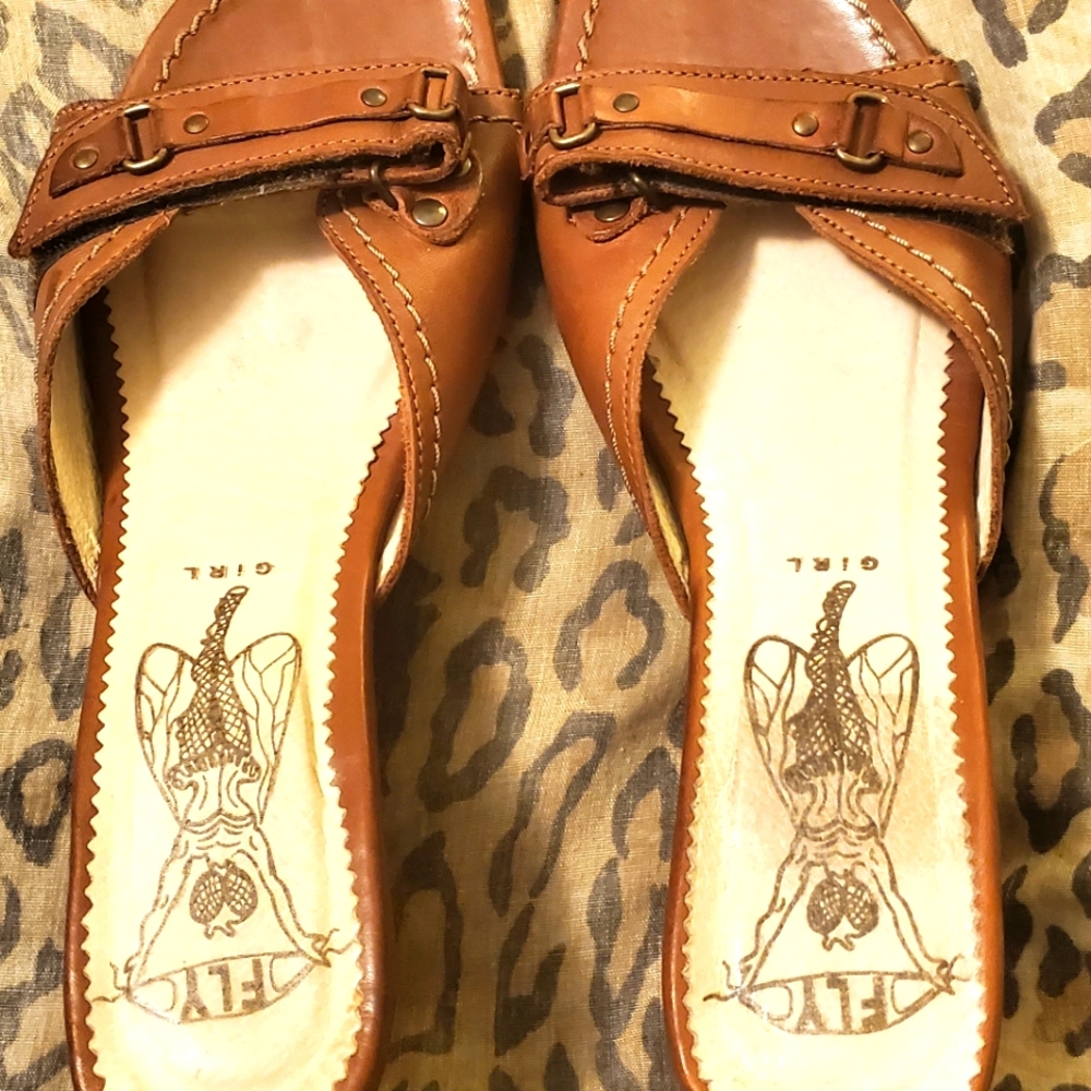 FLY girl Vintage brown slides